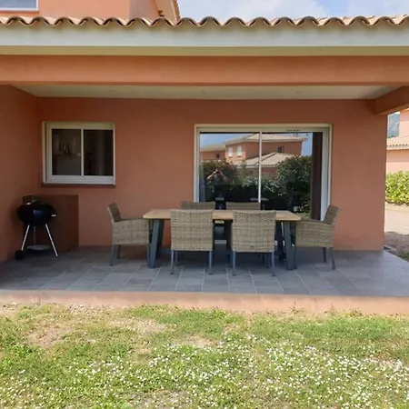 度假居 Porto-vecchio: Belle Maison Avec Jardin 里奇